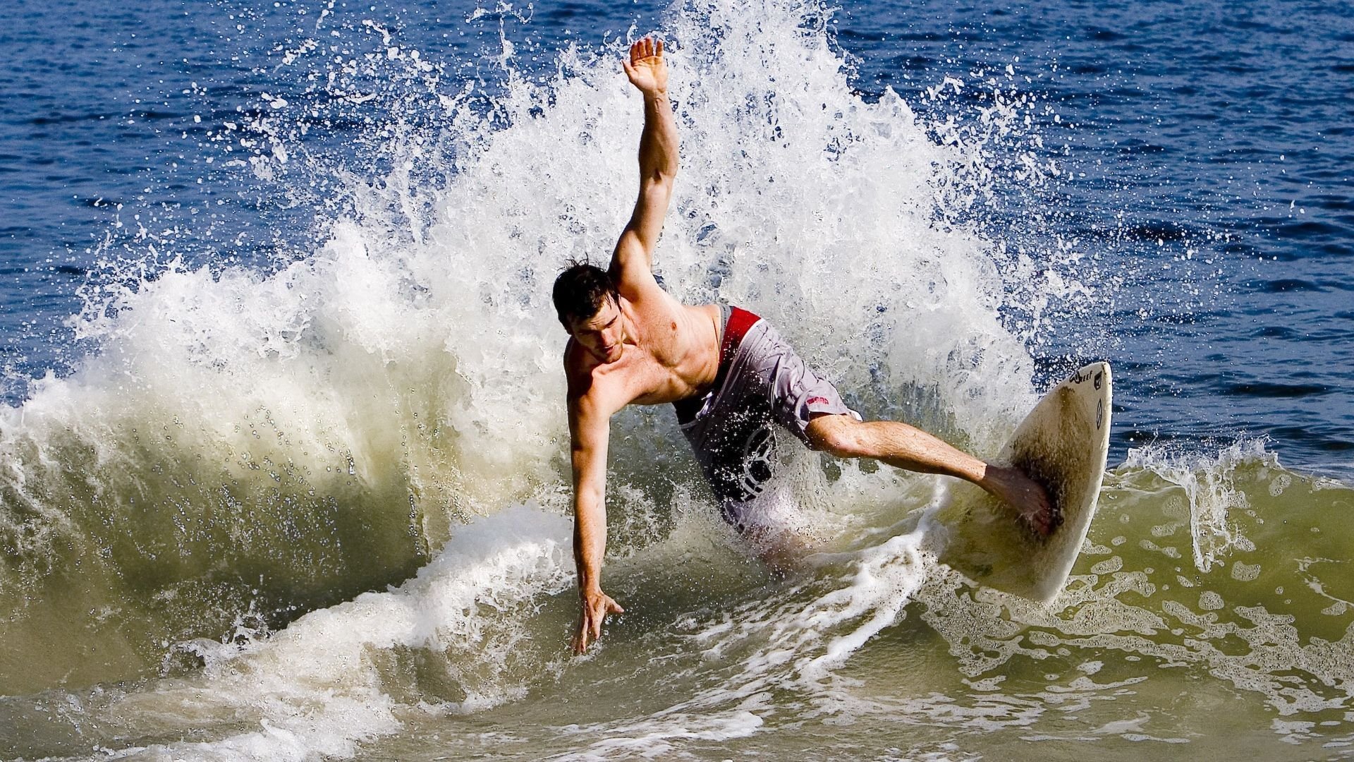 巴萨凭一球险胜,主场艰难拿下对手,巴萨赢了